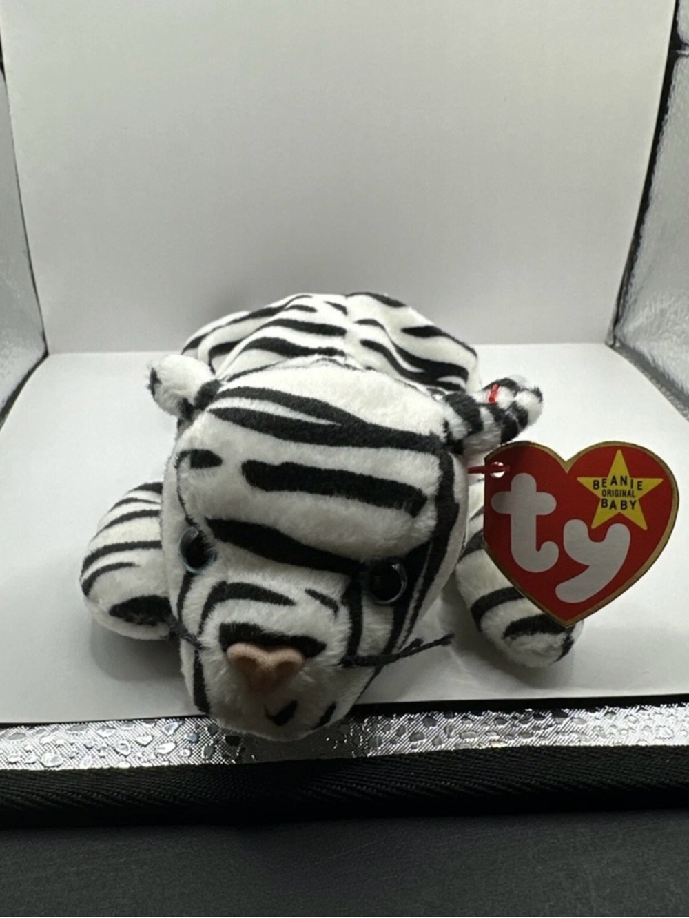 Blizzard the Tiger Beanie Baby NWT